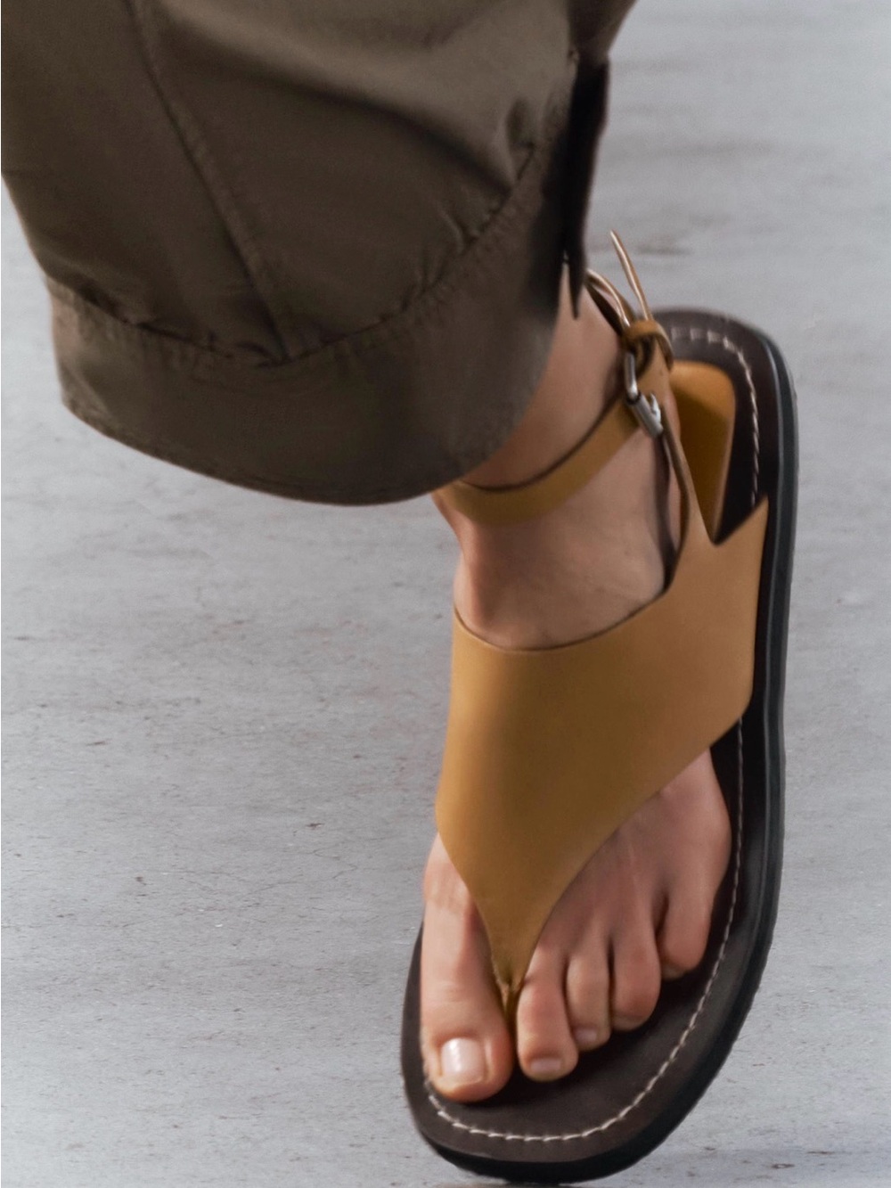 Zara Leather Flat Sandals Women EU 37 Brown Thong Square Toe Ankle Strap - Picture 2 of 9